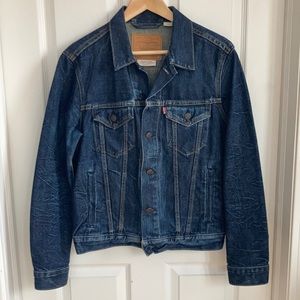 Levi’s PREMIUM Jean Jacket - LIKE NEW - Med/Dark Wash